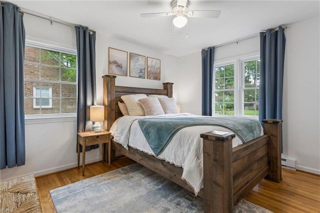 203 Bayview DR, Yorktown, VA 23692