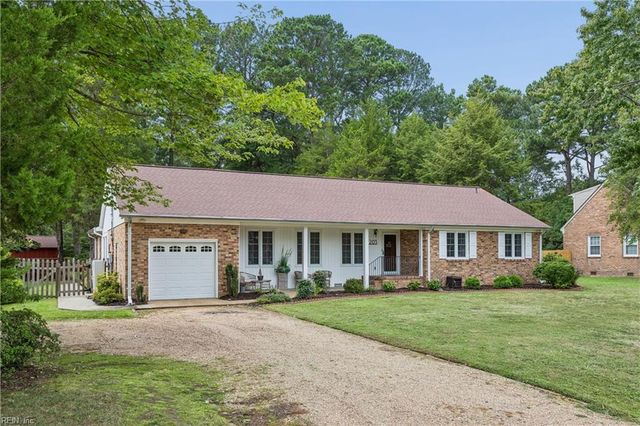203 Bayview DR, Yorktown, VA 23692
