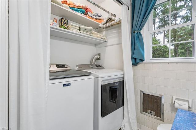 203 Bayview DR, Yorktown, VA 23692