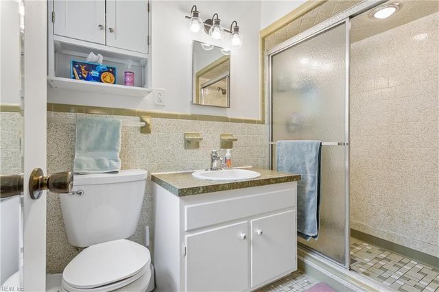 203 Bayview DR, Yorktown, VA 23692