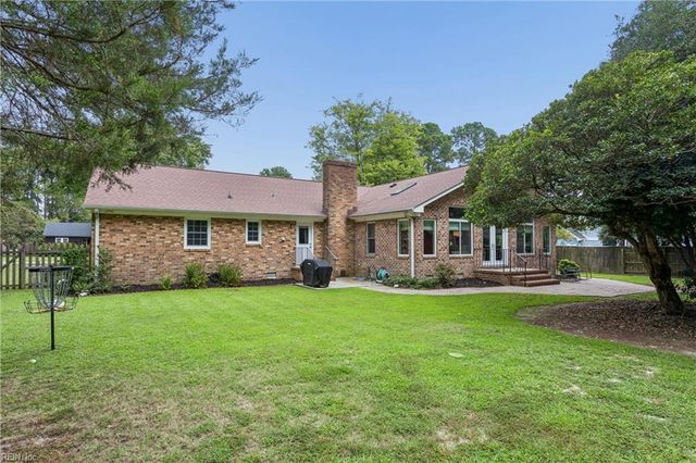203 Bayview DR, Yorktown, VA 23692