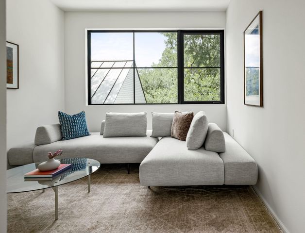 1102 Heritage WAY, Austin, TX 78703