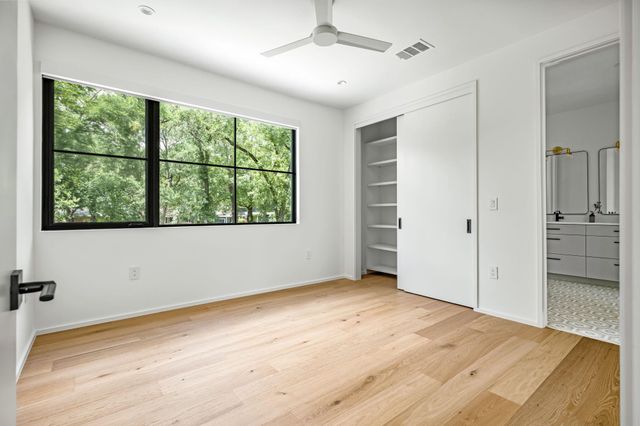 1102 Heritage WAY, Austin, TX 78703
