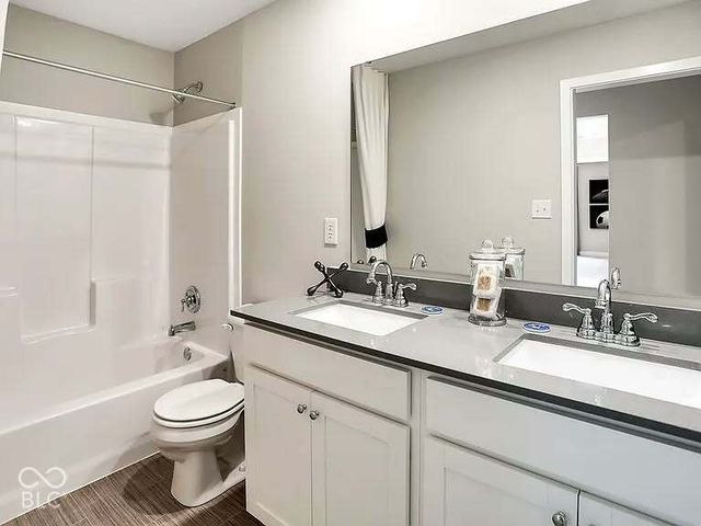 11449 Dippers Court, Noblesville, IN 46060