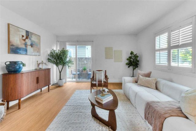 353 N Colorado 101, Long Beach, CA 90814
