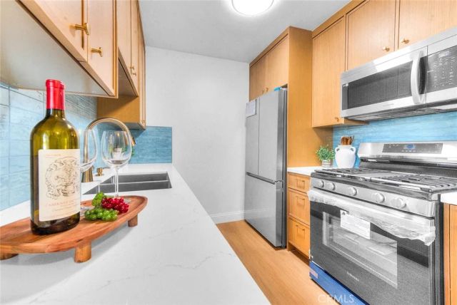 353 N Colorado 101, Long Beach, CA 90814