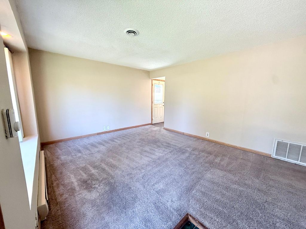 5049 Fremont Avenue N, Minneapolis, MN 55430 — photo 2