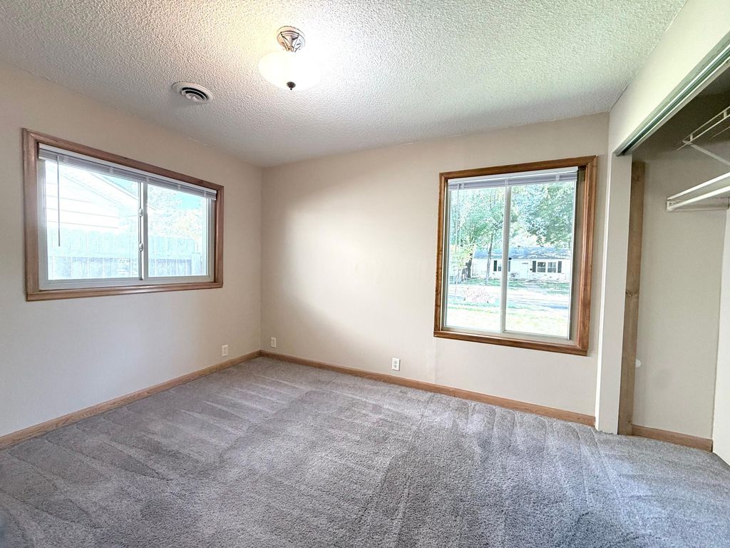5049 Fremont Avenue N, Minneapolis, MN 55430 — photo 5