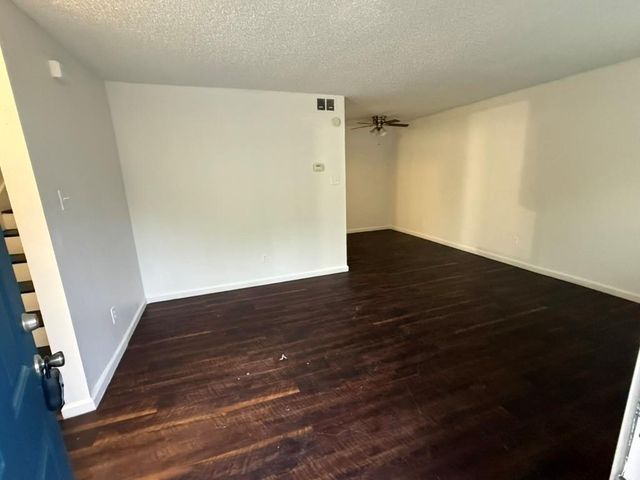 2124 Burton DR 251, Austin, TX 78741