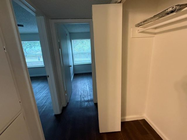 2124 Burton DR 251, Austin, TX 78741
