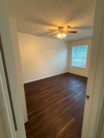 2124 Burton DR 251, Austin, TX 78741