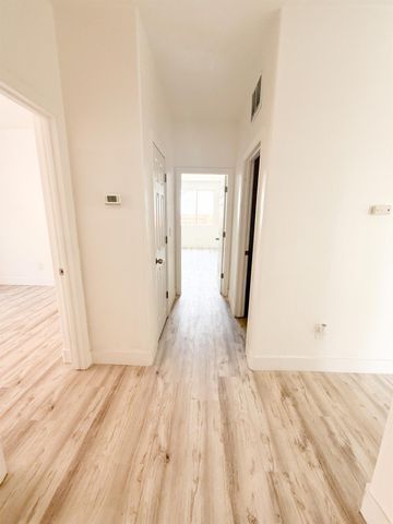 8226 Windmill Oaks Pl, Antelope, CA 95843
