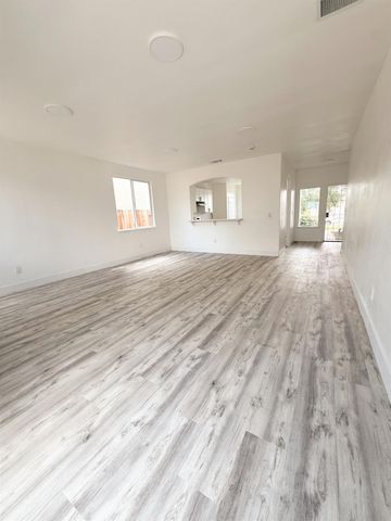 8226 Windmill Oaks Pl, Antelope, CA 95843