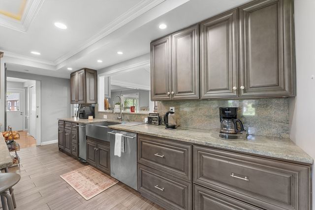 59 Briarcliff Rd, Brockton, MA 02301