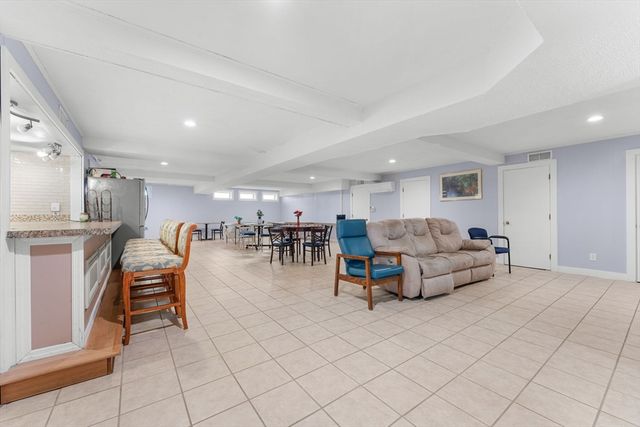 59 Briarcliff Rd, Brockton, MA 02301