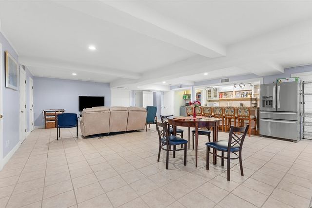59 Briarcliff Rd, Brockton, MA 02301