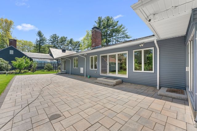 59 Briarcliff Rd, Brockton, MA 02301