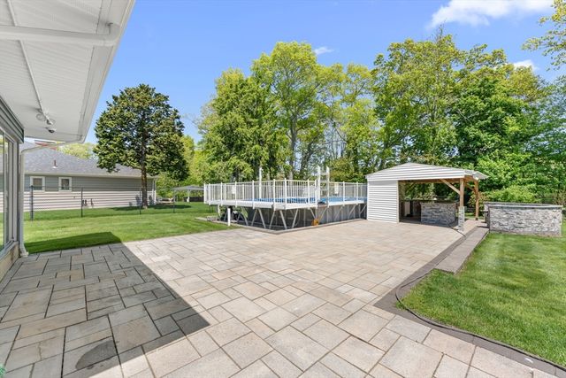 59 Briarcliff Rd, Brockton, MA 02301