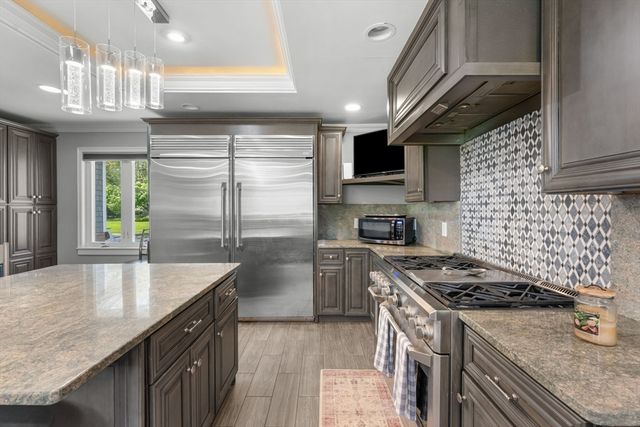 59 Briarcliff Rd, Brockton, MA 02301