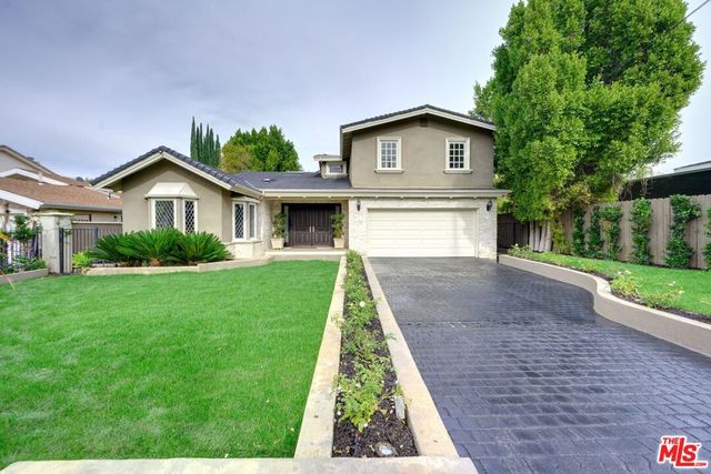 18519 Linnet Street, Los Angeles, CA 91356