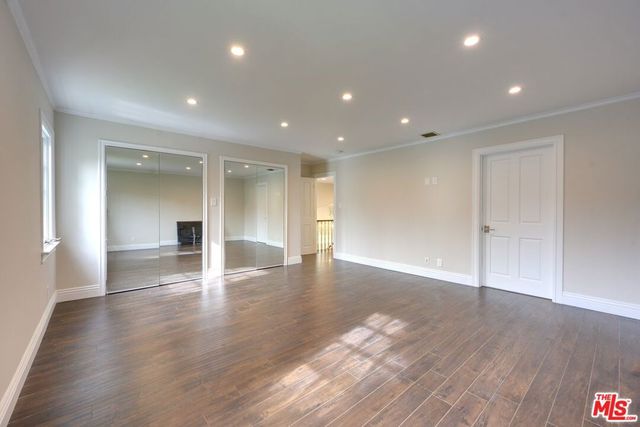 18519 Linnet Street, Los Angeles, CA 91356