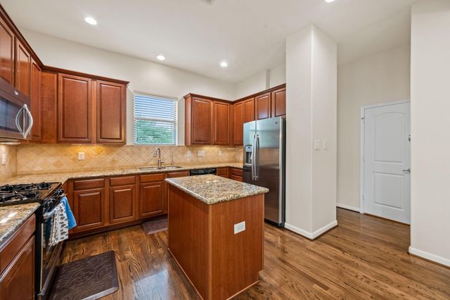 5336 Petty Street C, Houston, TX 77007