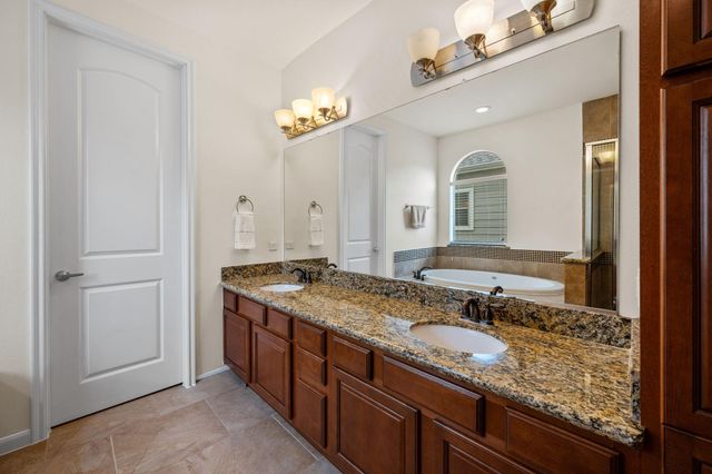 5336 Petty Street C, Houston, TX 77007