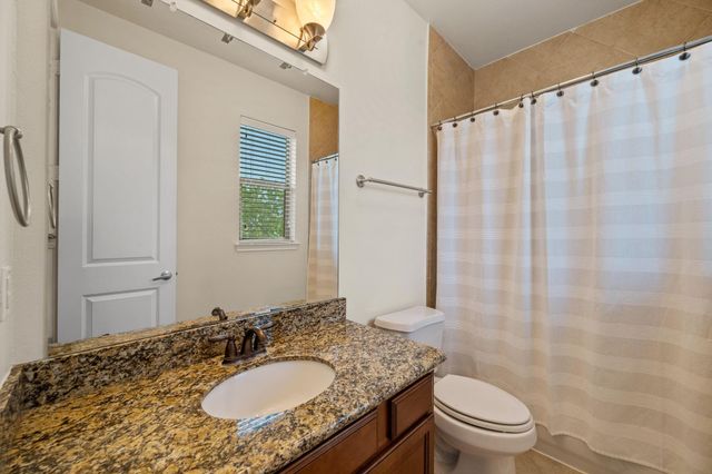 5336 Petty Street C, Houston, TX 77007