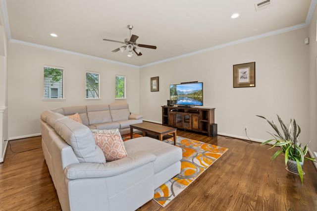 5336 Petty Street C, Houston, TX 77007