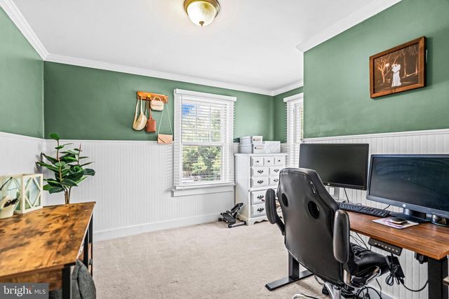 2 SMITHFIELD AVE, Berlin, NJ 08009