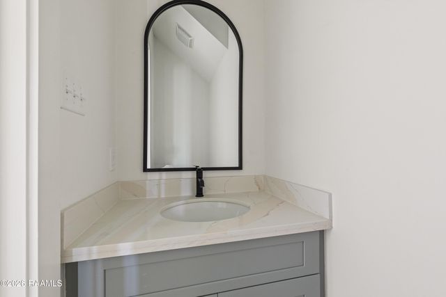 121 Mayberry Grove Street, Youngsville, LA 70592