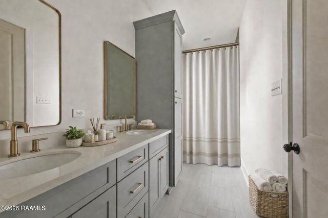 121 Mayberry Grove Street, Youngsville, LA 70592