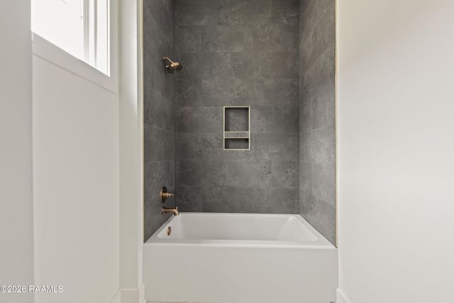 121 Mayberry Grove Street, Youngsville, LA 70592