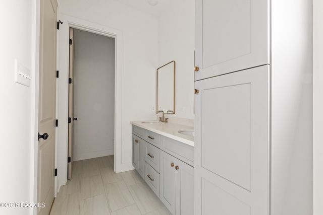 121 Mayberry Grove Street, Youngsville, LA 70592