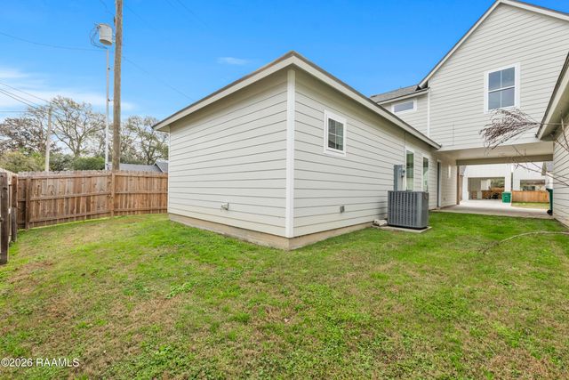 121 Mayberry Grove Street, Youngsville, LA 70592