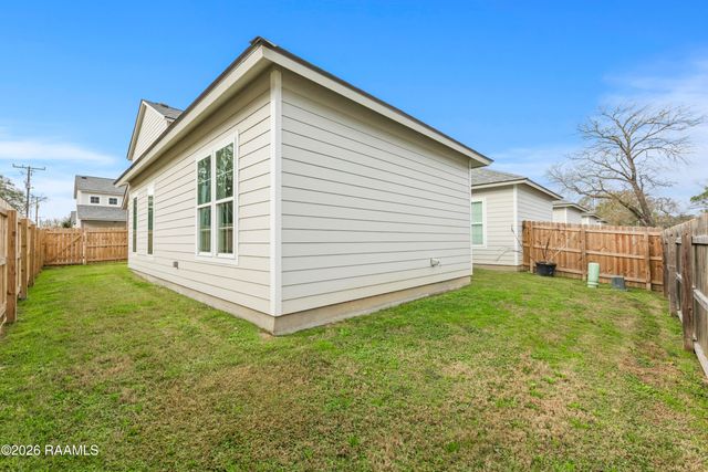 121 Mayberry Grove Street, Youngsville, LA 70592