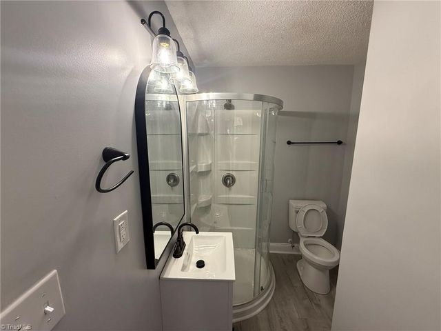 2213 OBrien Street, Greensboro, NC 27407