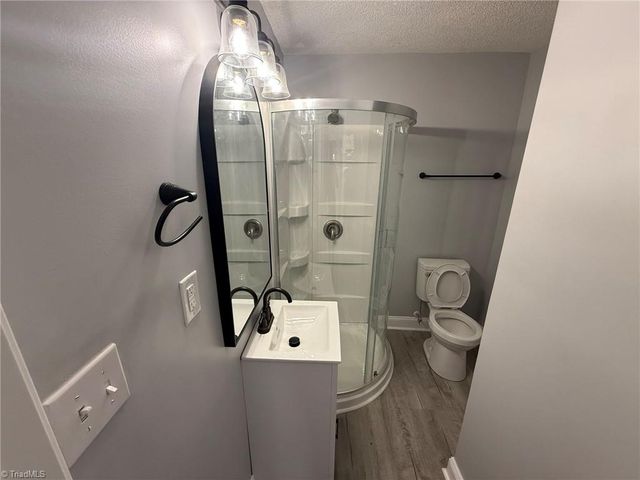 2213 OBrien Street, Greensboro, NC 27407