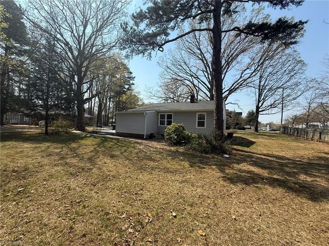 2213 OBrien Street, Greensboro, NC 27407