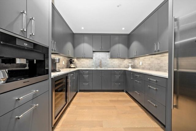 2 Black Rock Dr, Hingham, MA 02043