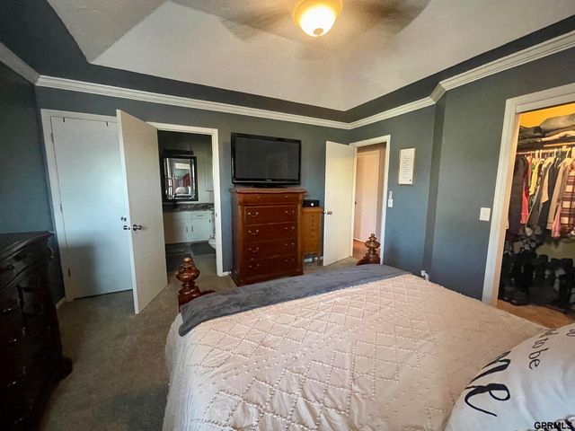 3010 N 202Nd Street, Elkhorn, NE 68022