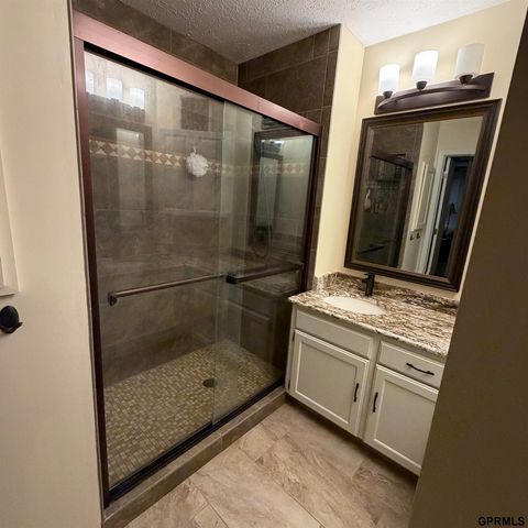 3010 N 202Nd Street, Elkhorn, NE 68022