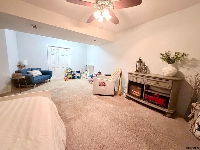 3010 N 202Nd Street, Elkhorn, NE 68022