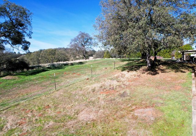 18915 Cosumnes Ln, Plymouth, CA 95669