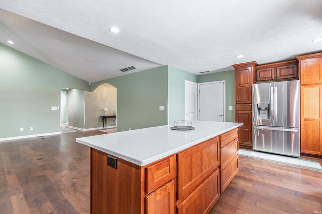 9120 Clear Creek Drive, Evansville, IN 47711