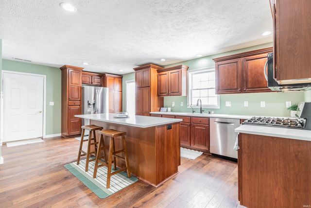 9120 Clear Creek Drive, Evansville, IN 47711