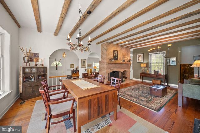 15584 SECOND ST, Waterford, VA 20197