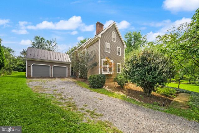 15584 SECOND ST, Waterford, VA 20197