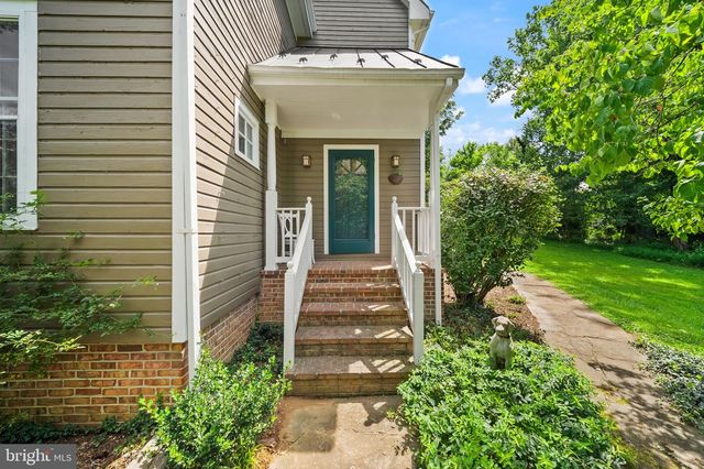 15584 SECOND ST, Waterford, VA 20197