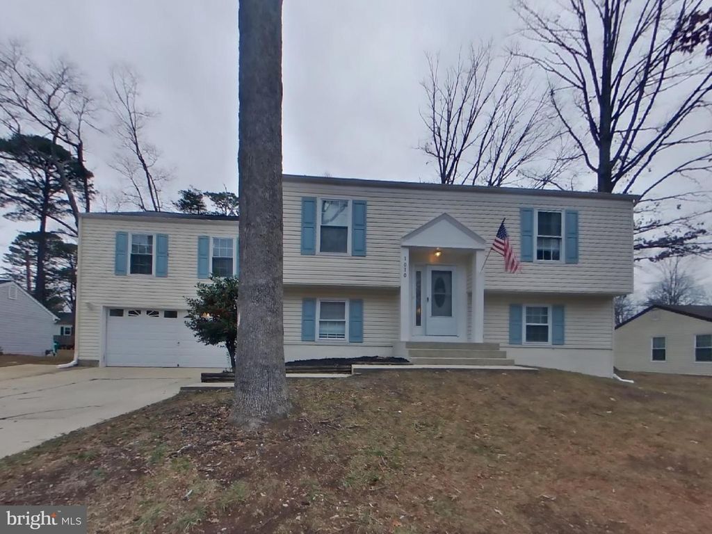 1010 ALLWARD DR, Waldorf, MD 20602